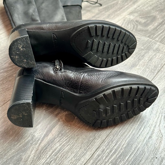 Clarks London Town Boots - Picture 7 of 12